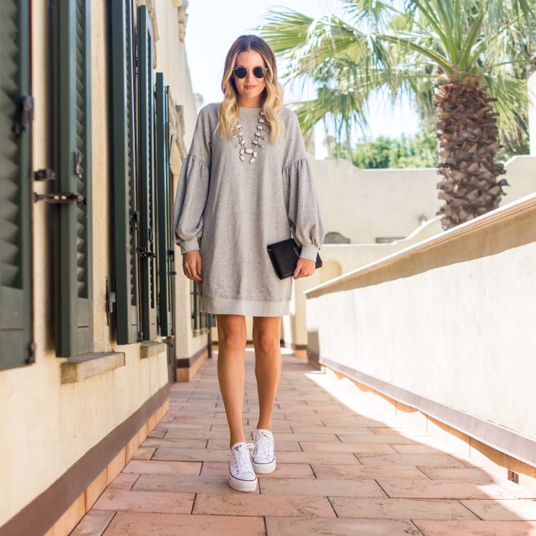 The sweatshirt dress Style by Lolly